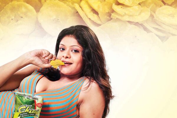 मनभावन और कुरकुरे केले के चिप्स (Banana Chips)