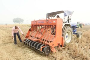 सुपर सीडर यंत्र (Super Seeder Machine)